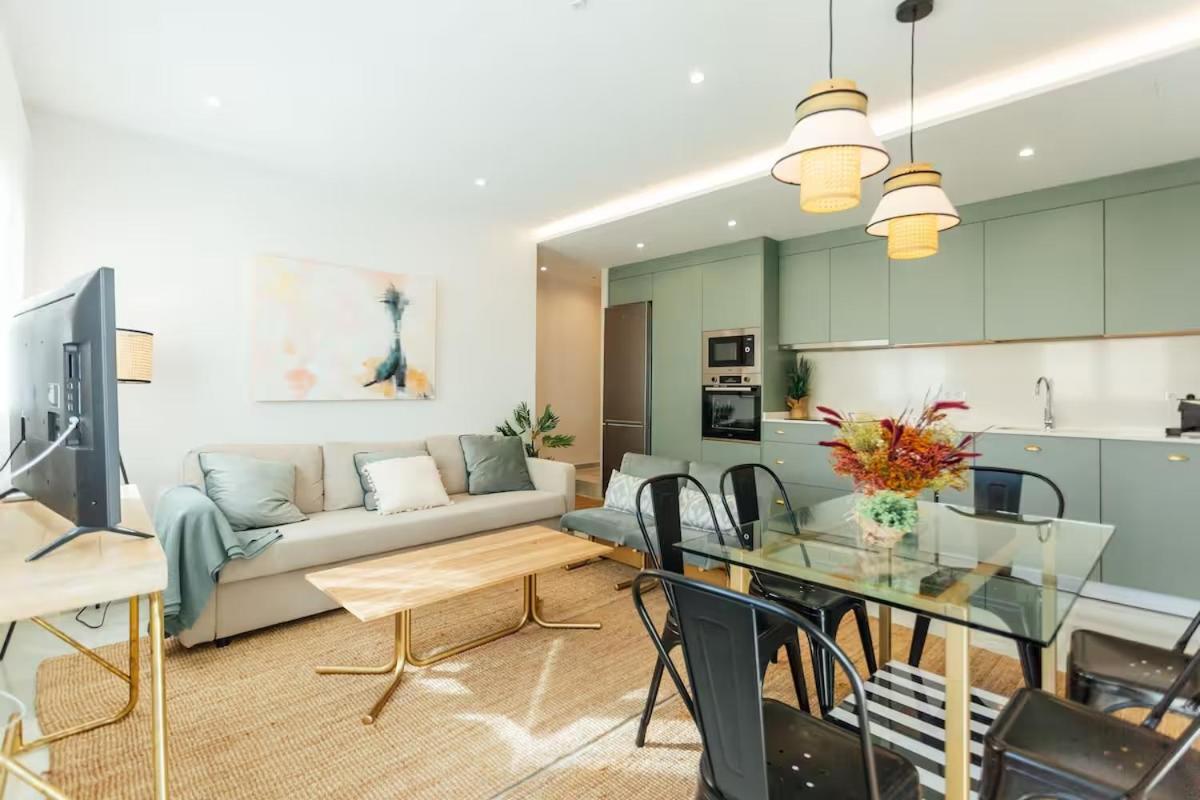 Reformed And Comfy- 2Bd 2Bth- Arenal Apartment Seville Luaran gambar