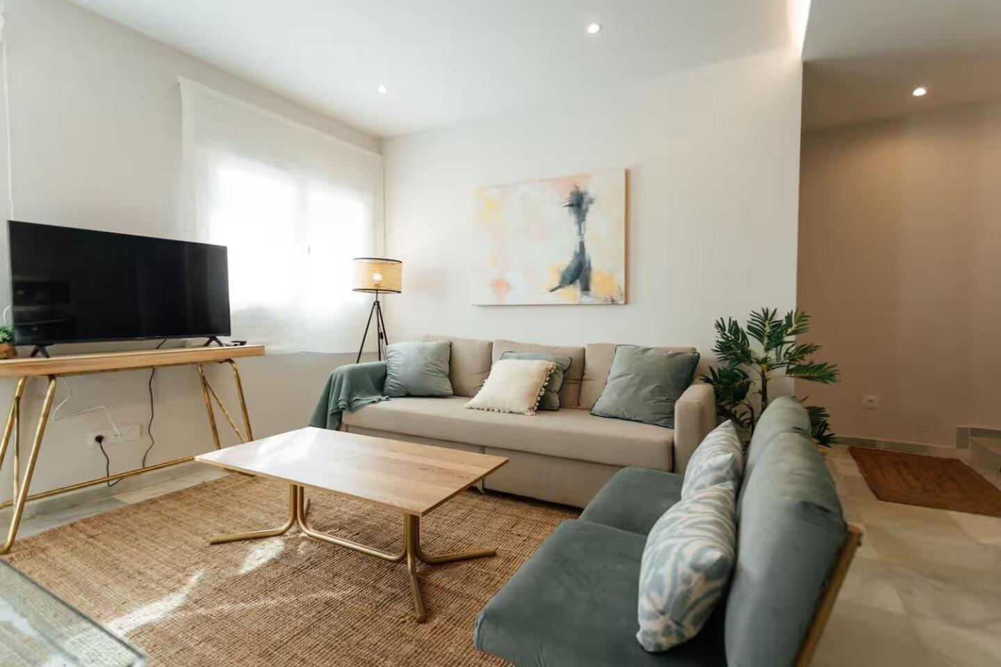 Reformed And Comfy- 2Bd 2Bth- Arenal Apartment Seville Luaran gambar
