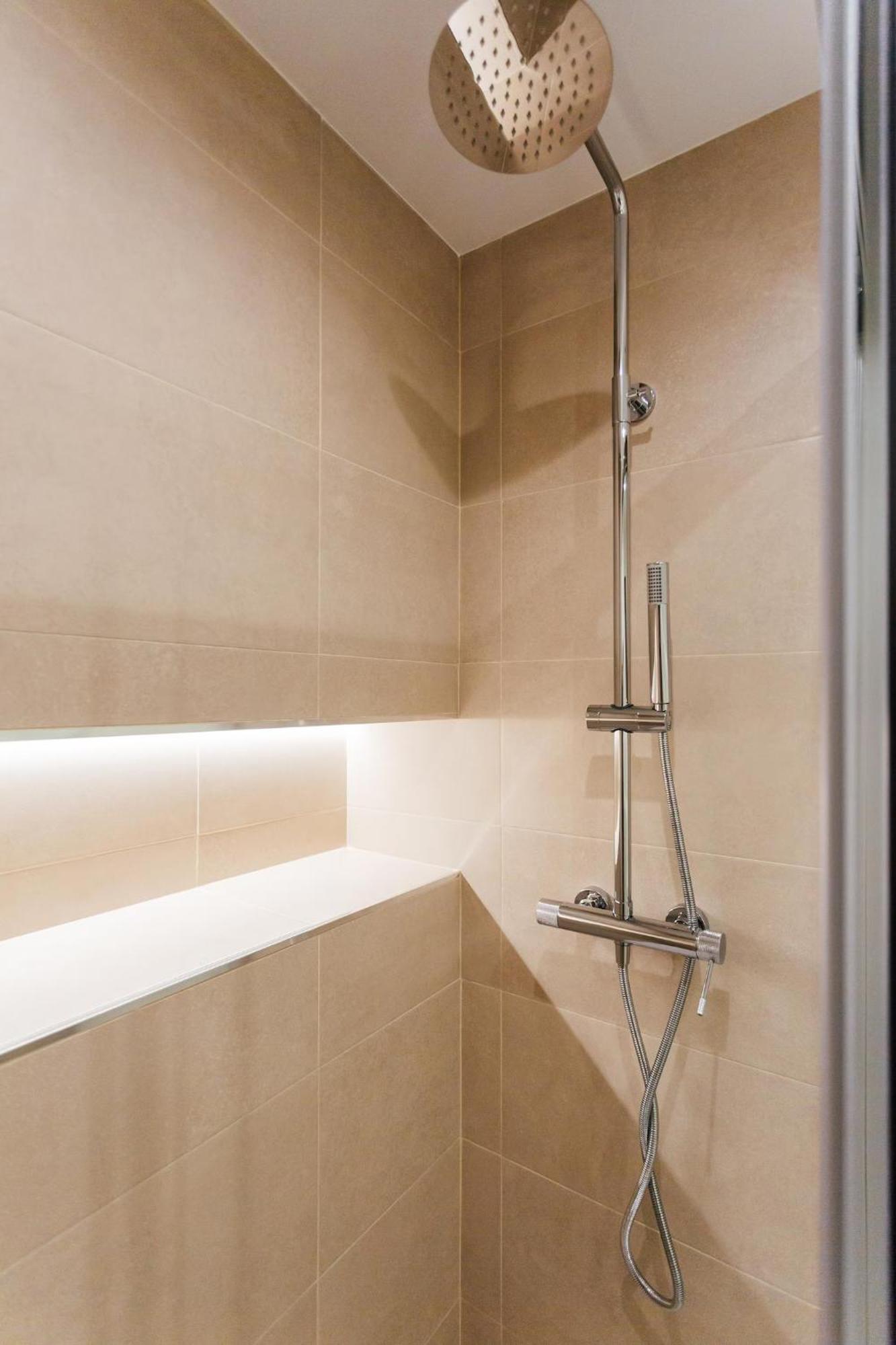 Reformed And Comfy- 2Bd 2Bth- Arenal Apartment Seville Luaran gambar