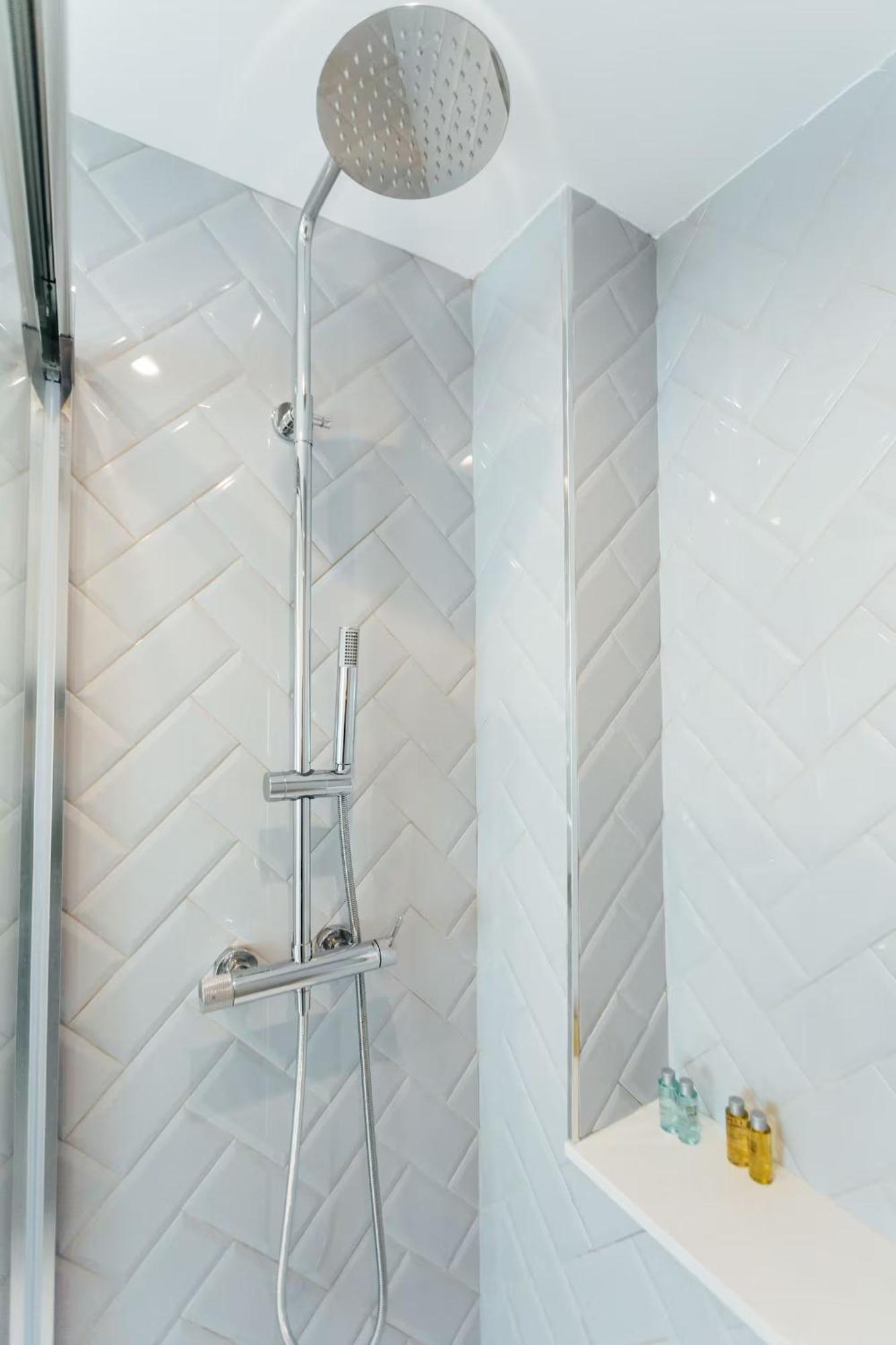 Reformed And Comfy- 2Bd 2Bth- Arenal Apartment Seville Luaran gambar