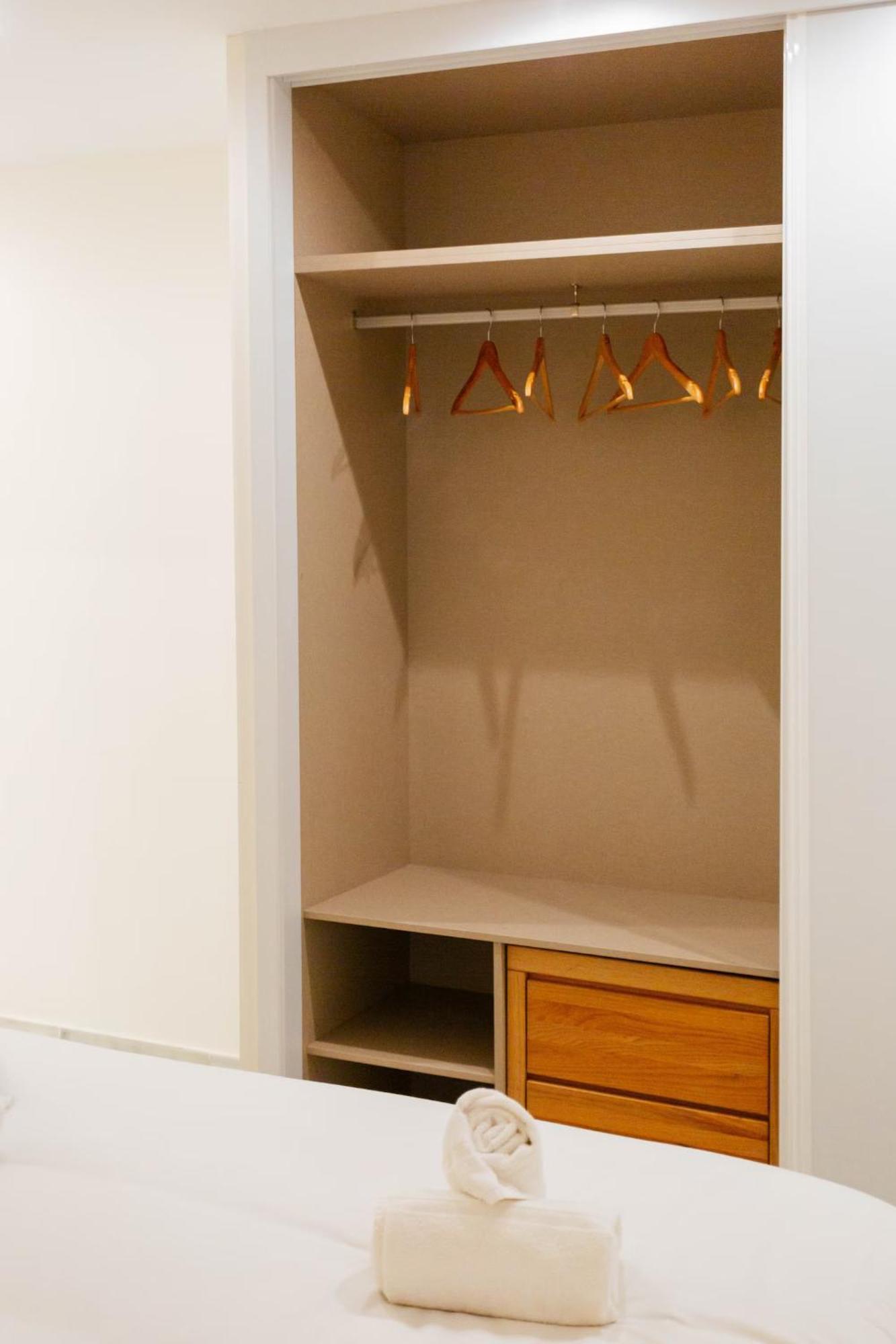 Reformed And Comfy- 2Bd 2Bth- Arenal Apartment Seville Luaran gambar