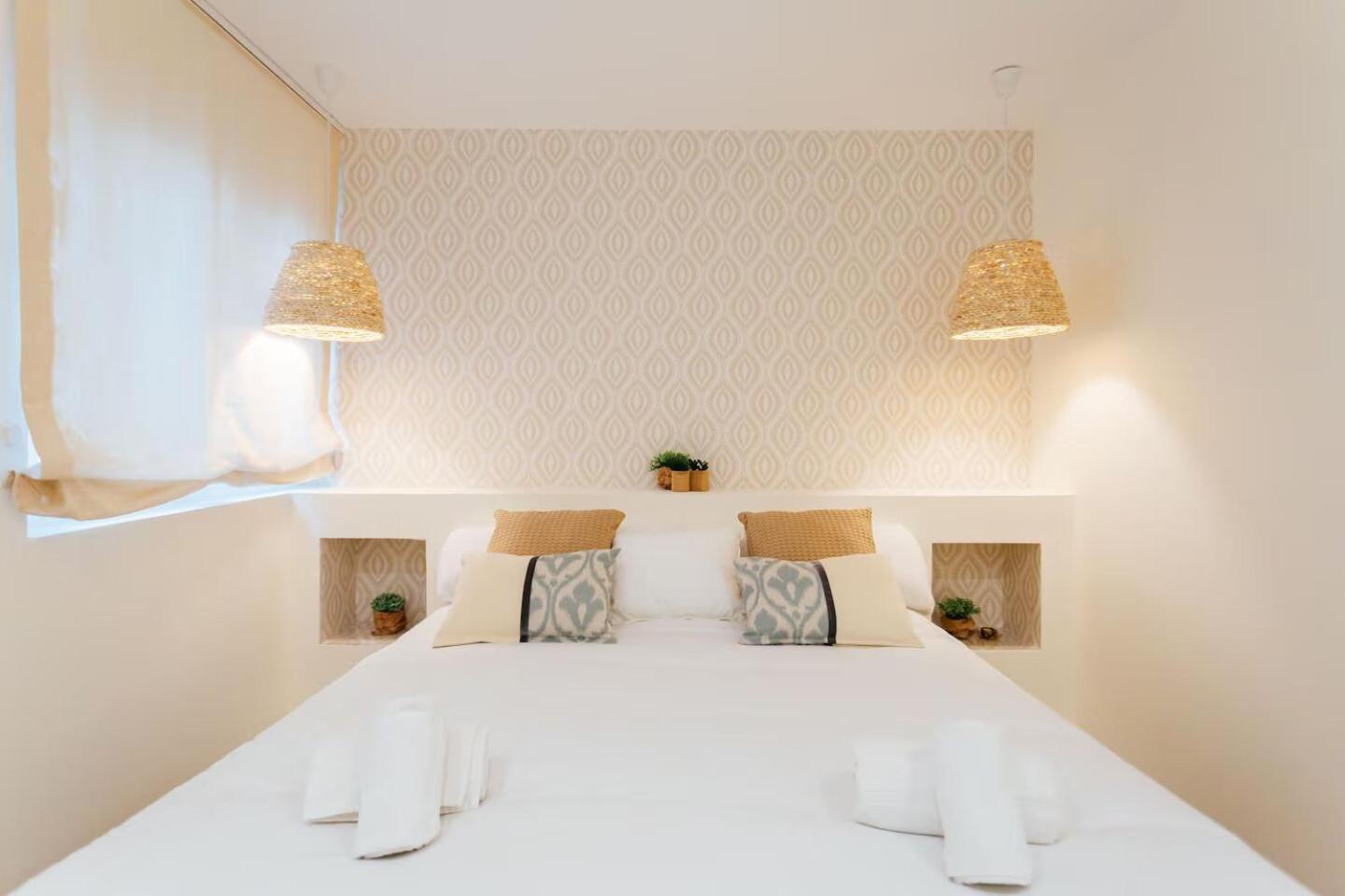 Reformed And Comfy- 2Bd 2Bth- Arenal Apartment Seville Luaran gambar