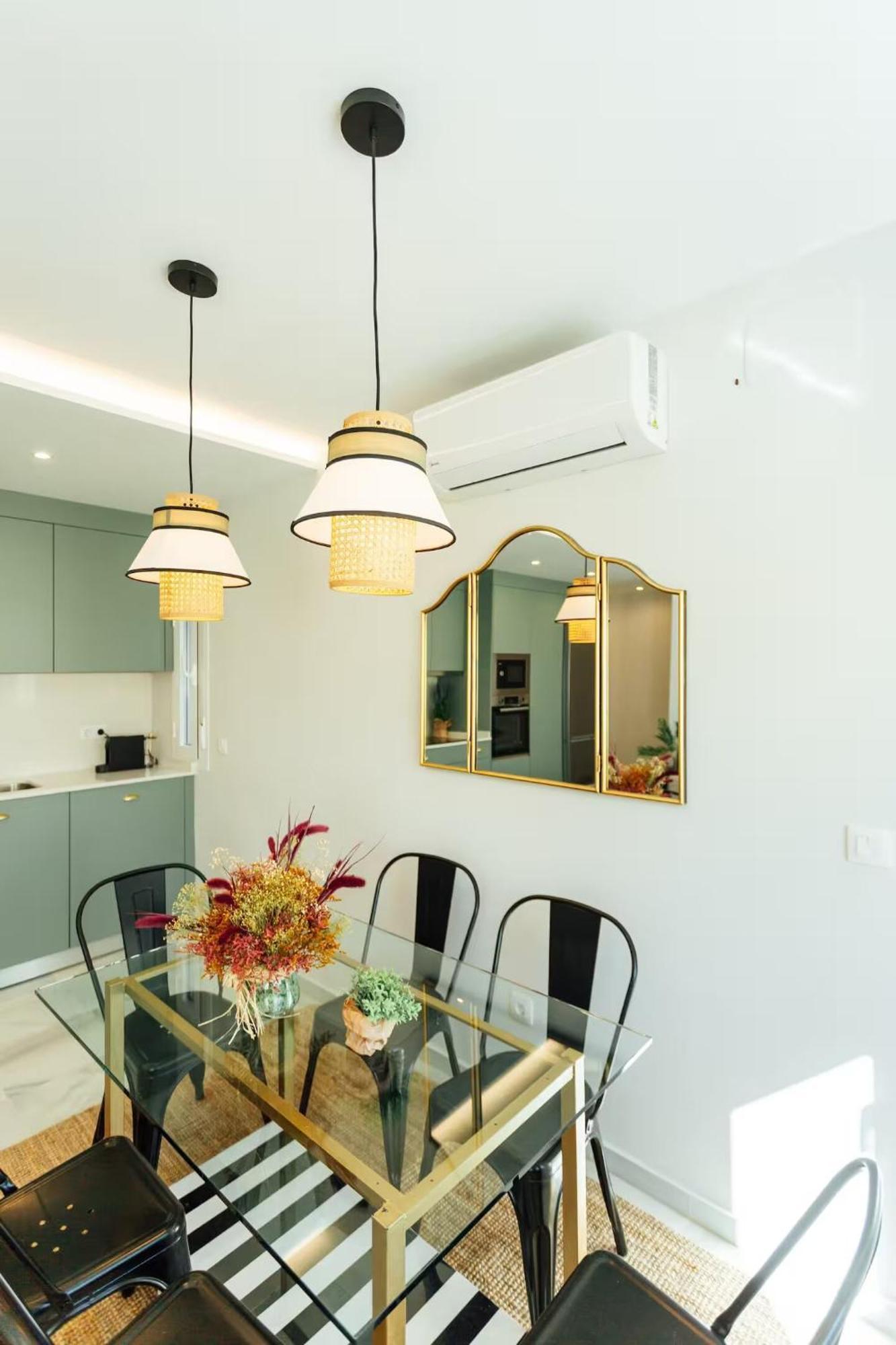 Reformed And Comfy- 2Bd 2Bth- Arenal Apartment Seville Luaran gambar