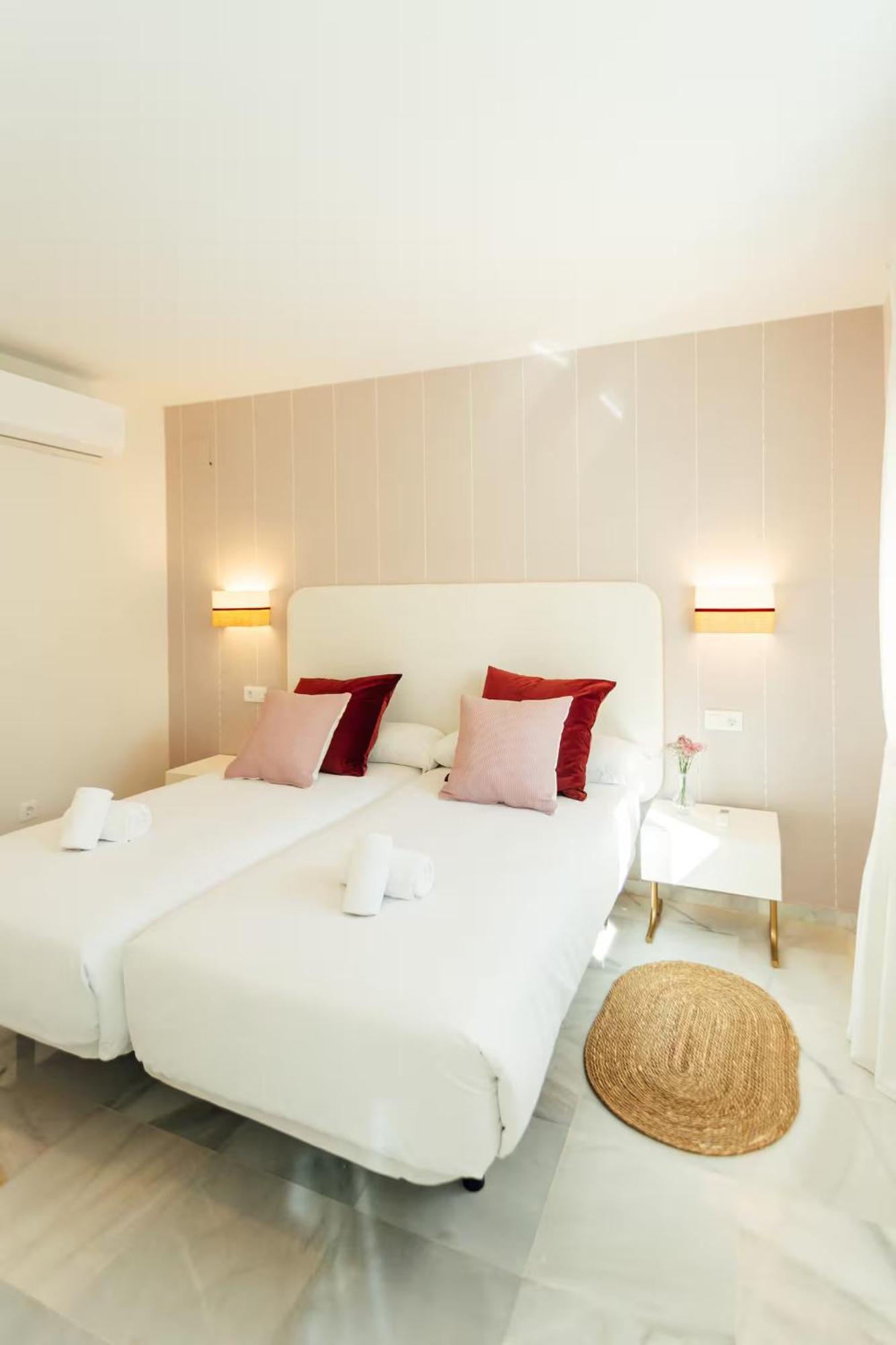 Reformed And Comfy- 2Bd 2Bth- Arenal Apartment Seville Luaran gambar